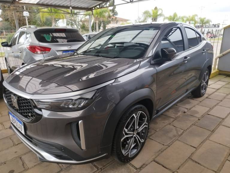 FIAT - FASTBACK - 2023/2023 - Cinza - R$ 117.000,00