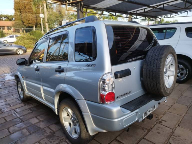 CHEVROLET - TRACKER - 2006/2007 - Prata - R$ 49.000,00