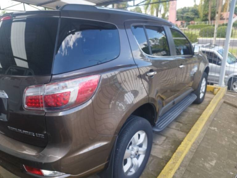 CHEVROLET - TRAILBLAZER - 2012/2013 - Cinza - R$ 118.000,00