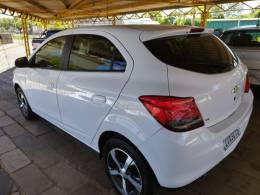 CHEVROLET - ONIX - 2014/2015 - Branca - R$ 49.900,00
