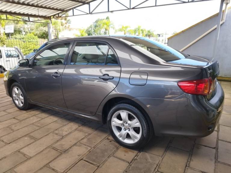 TOYOTA - COROLLA - 2008/2009 - Cinza - R$ 55.500,00