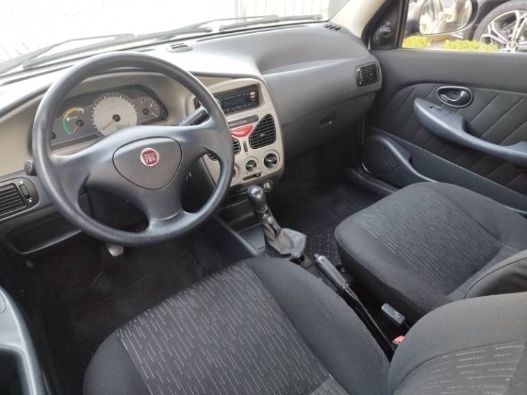 FIAT - PALIO - 2012/2013 - Prata - R$ 34.900,00