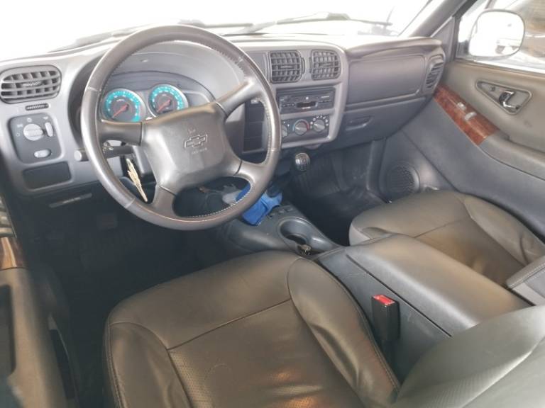 CHEVROLET - S10 - 2008/2009 - Branca - R$ 68.000,00