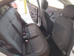 CHEVROLET - ONIX - 2014/2015 - Branca - R$ 49.900,00