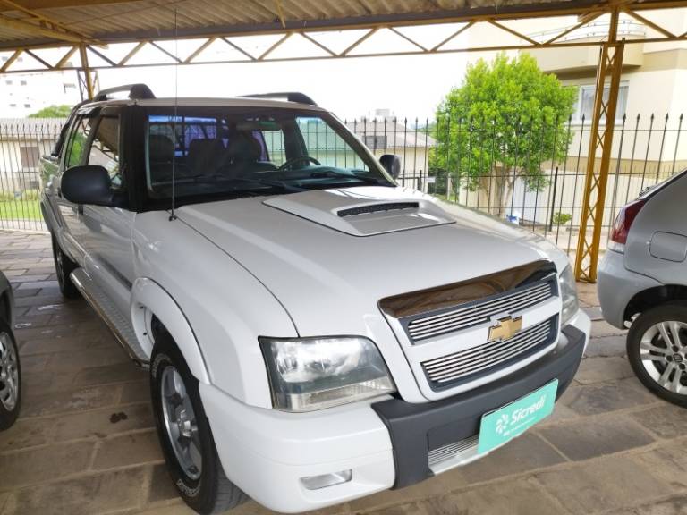 CHEVROLET - S10 - 2008/2009 - Branca - R$ 68.000,00