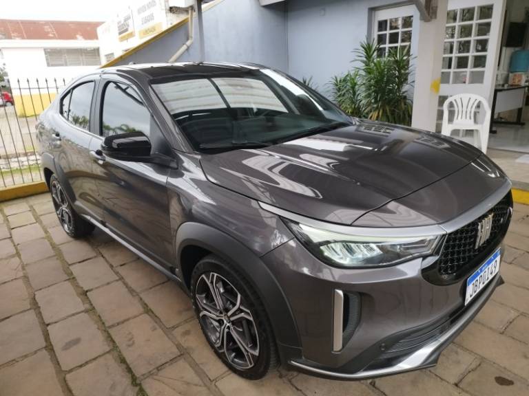 FIAT - FASTBACK - 2023/2023 - Cinza - R$ 117.000,00