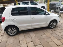 VOLKSWAGEN - FOX - 2013/2014 - Branca - R$ 44.000,00