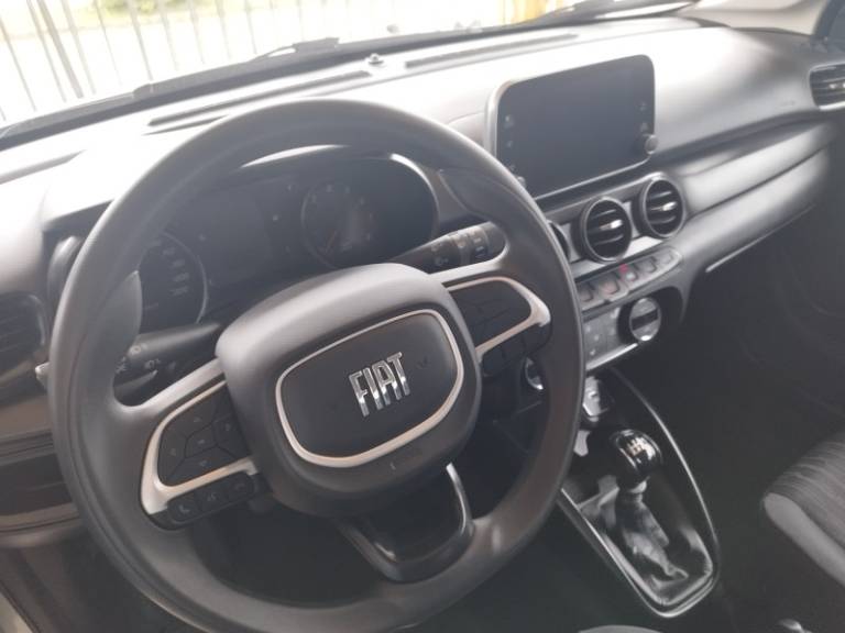 FIAT - ARGO - 2024/2025 - Prata - R$ 82.000,00
