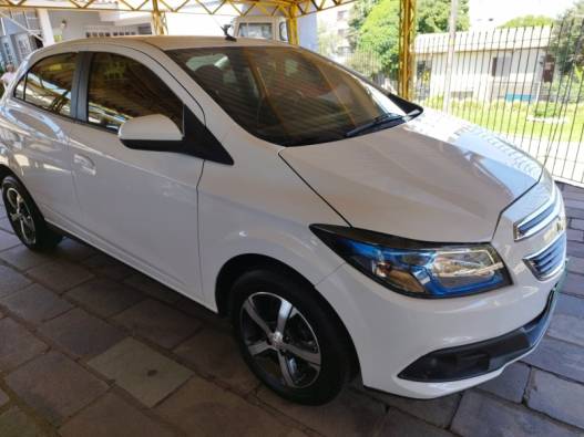 CHEVROLET - ONIX - 2014/2015 - Branca - R$ 49.900,00