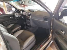 FIAT - STRADA - 2009/2010 - Bege - R$ 47.000,00