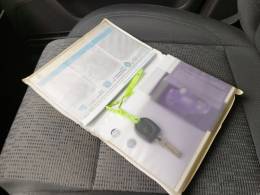 VOLKSWAGEN - FOX - 2013/2014 - Branca - R$ 44.000,00