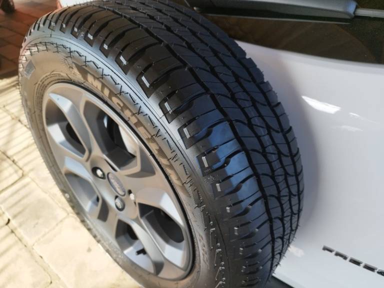 FORD - ECOSPORT - 2018/2019 - Branca - R$ 76.000,00