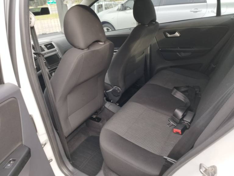 VOLKSWAGEN - FOX - 2019/2019 - Branca - R$ 61.000,00