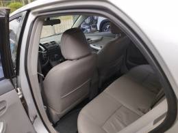 TOYOTA - COROLLA - 2010/2011 - Cinza - R$ 58.500,00
