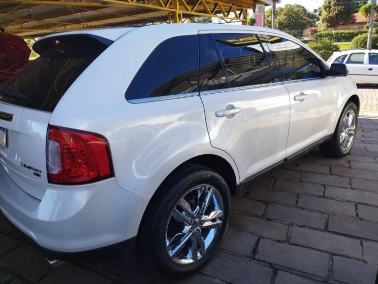 FORD - EDGE - 2011/2012 - Branca - R$ 67.500,00