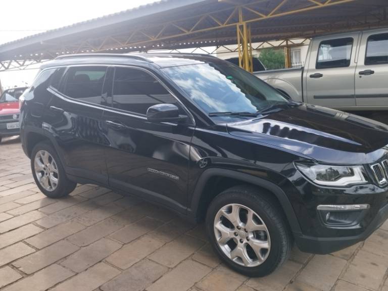 JEEP - COMPASS - 2021/2021 - Preta - R$ 125.000,00