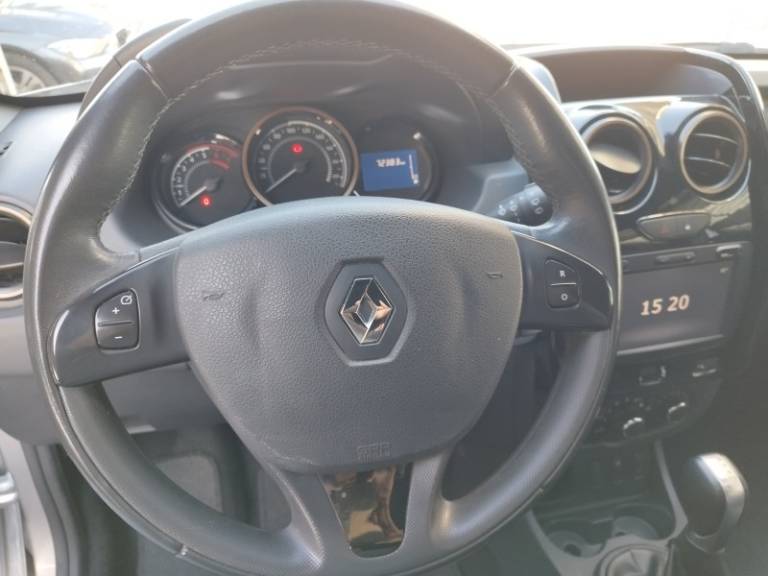 RENAULT - DUSTER - 2018/2019 - Prata - R$ 72.500,00